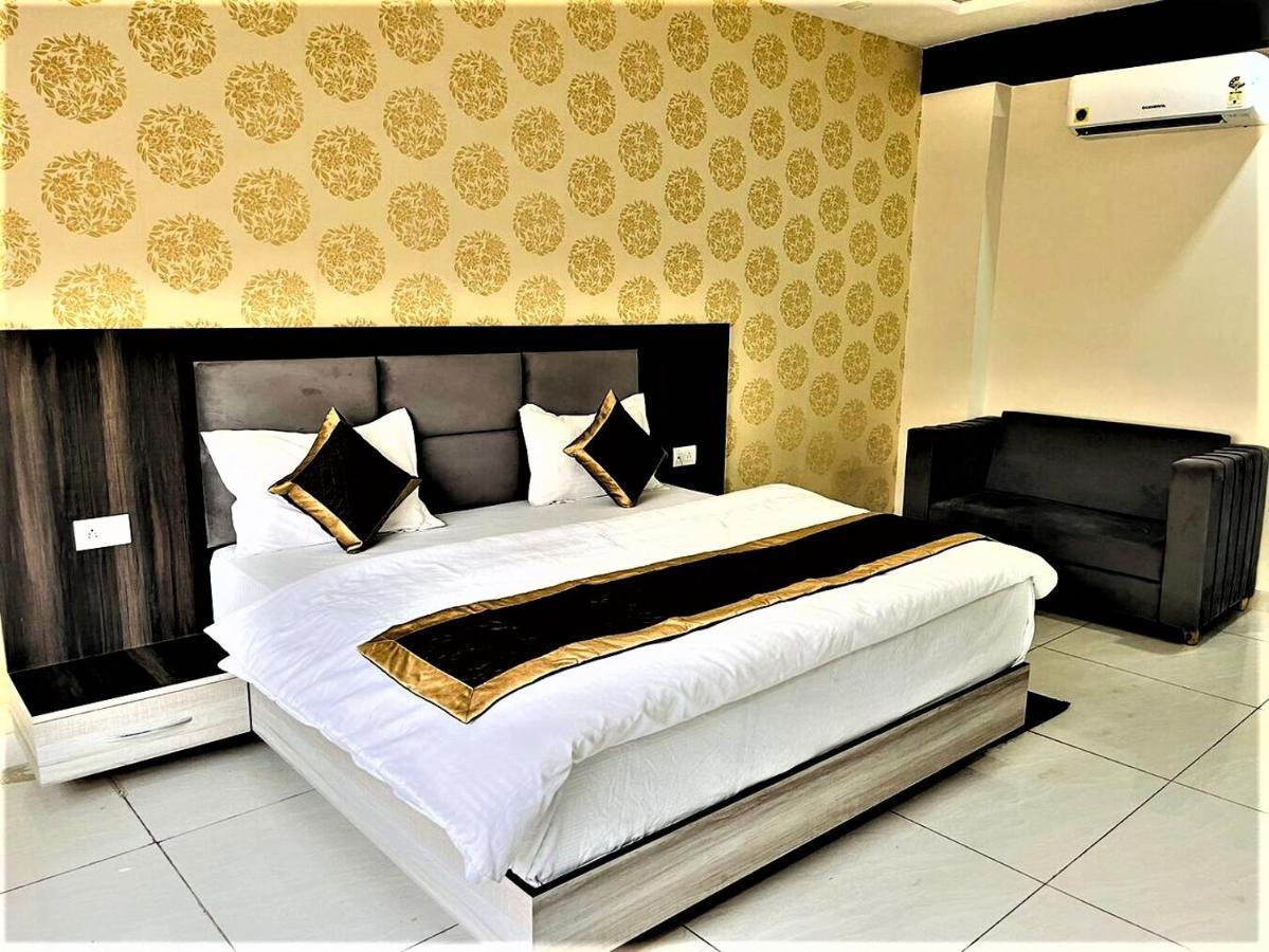 Hotel Blue Pine Haridwār Εξωτερικό φωτογραφία