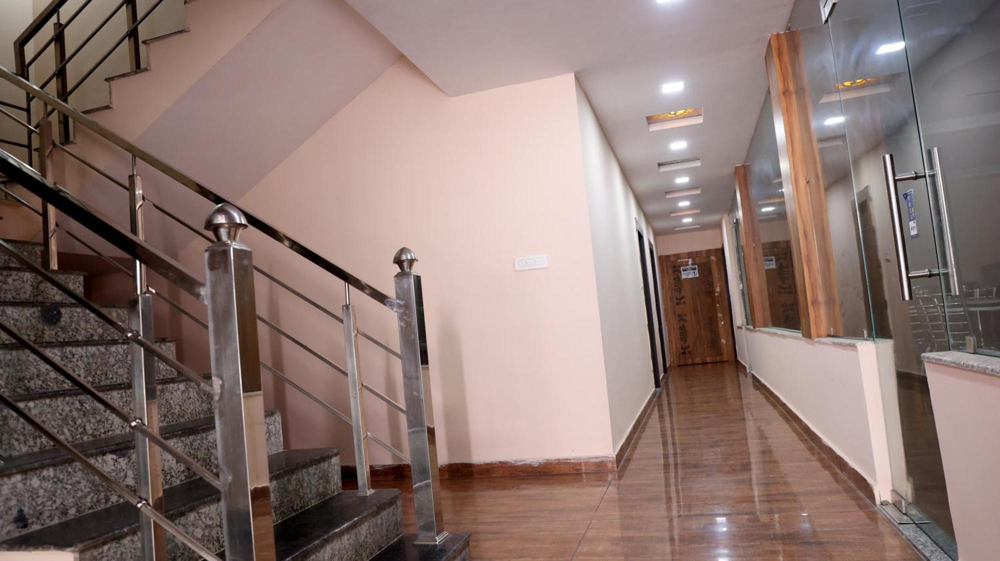 Hotel Blue Pine Haridwār Εξωτερικό φωτογραφία