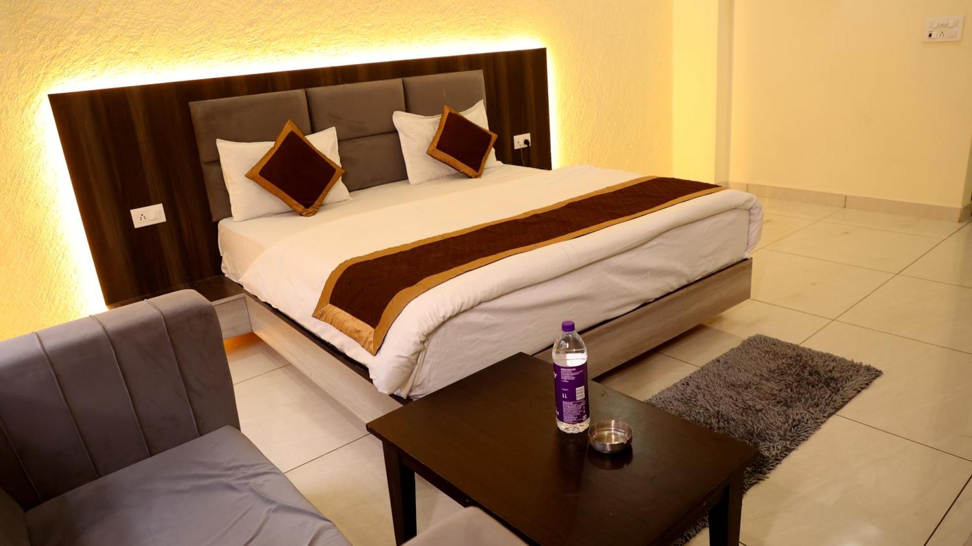 Hotel Blue Pine Haridwār Εξωτερικό φωτογραφία
