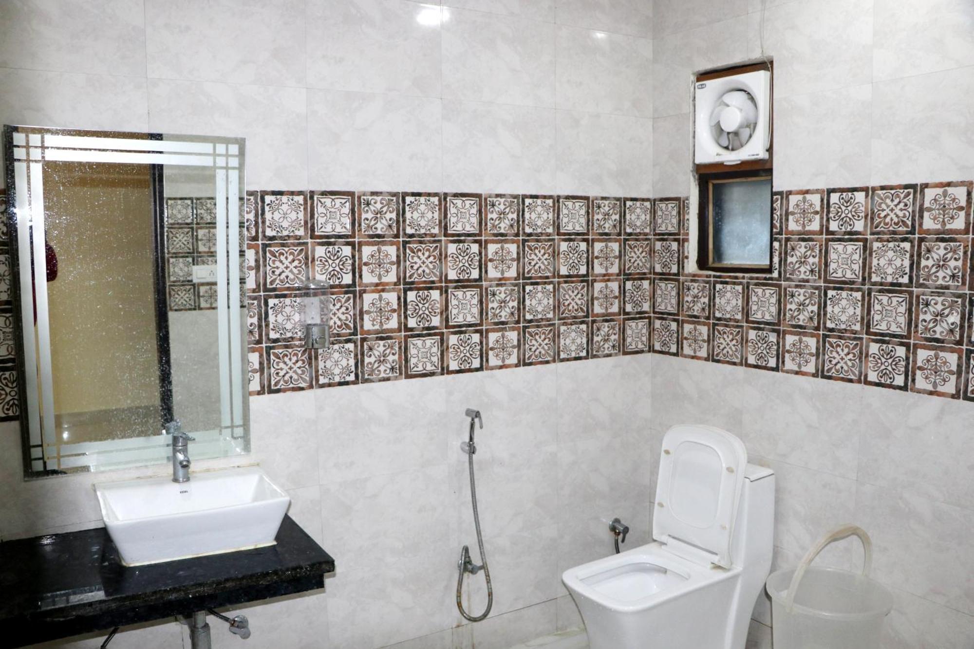 Hotel Blue Pine Haridwār Εξωτερικό φωτογραφία